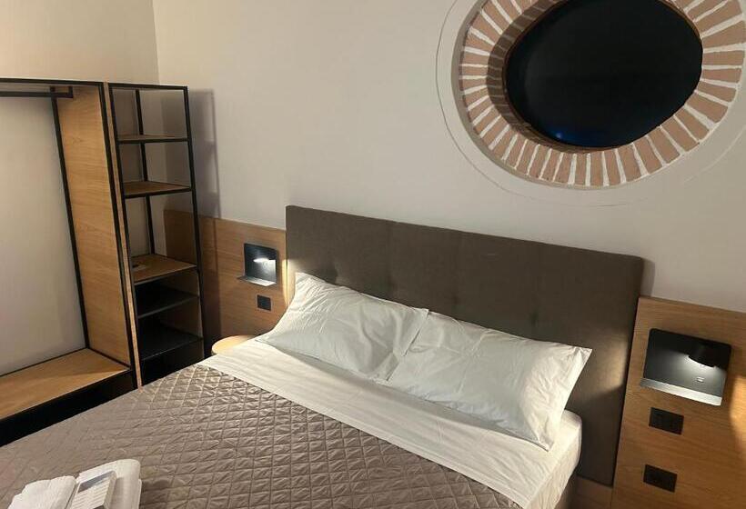 スタンダードトリプルルーム, Villachiara Gradara