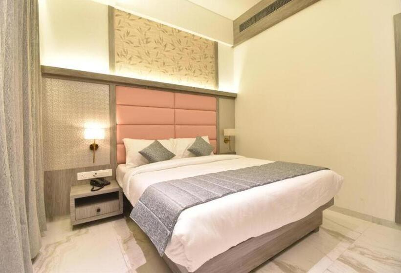 חדר דלוקס, Dhalia Club  Premium Thane