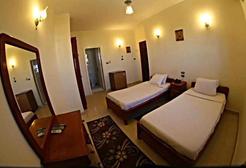 اتاق استاندارد, Luxor Hurghada
