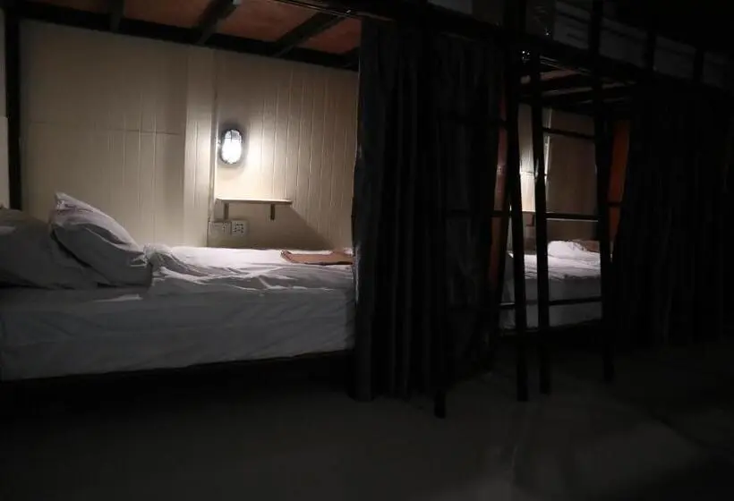 Seng i Delt Værelse, The Cocoon Hostel