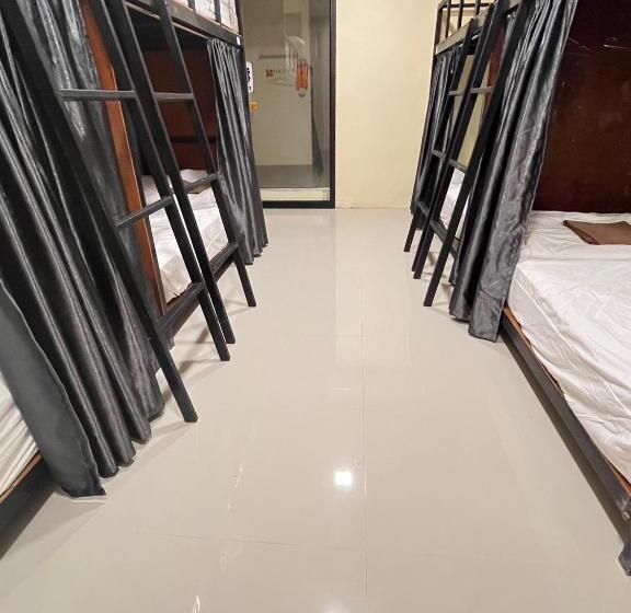 Cama em Quarto Partilhado, The Cocoon Hostel