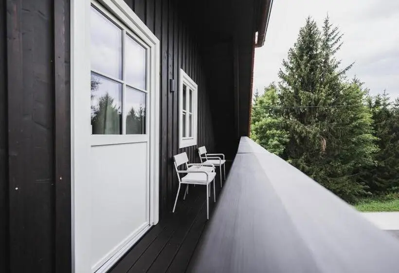 バルコニー付きデラックスルーム, Theoldschool Guesthouse