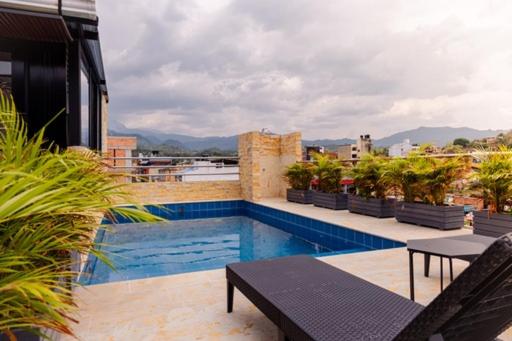 带1个卧室的豪华公寓, Central Suites By H&r