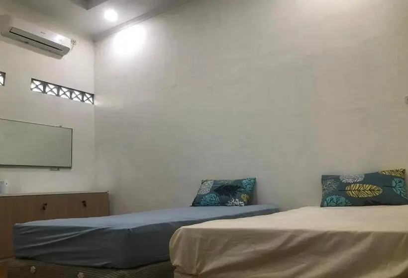 اتاق لوکس, Oyo 94153 Bantul Syariah Homestay