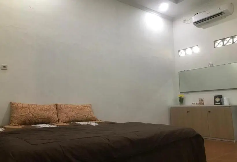 اتاق لوکس, Oyo 94153 Bantul Syariah Homestay