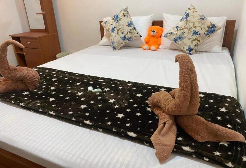 スタンダードルーム, Queen S Mahal Rooms