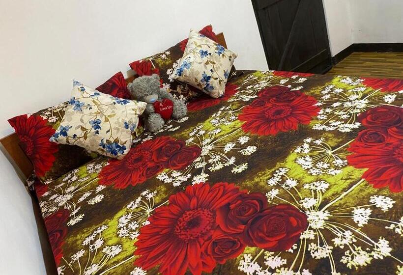 スタンダードトリプルルーム, Queen S Mahal Rooms