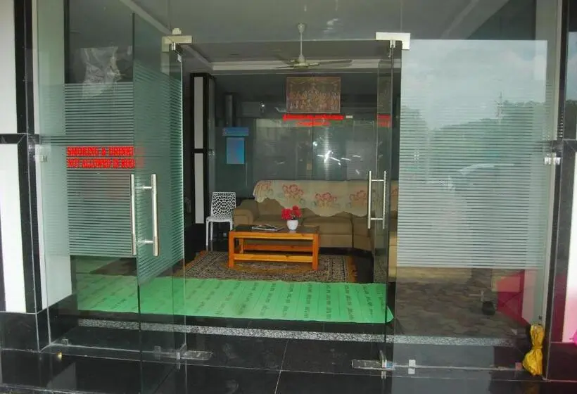 デラックストリプルルーム, Sri Kakateeya Grand Residency Bhadrachalam Hotel Residency Stay Rooms