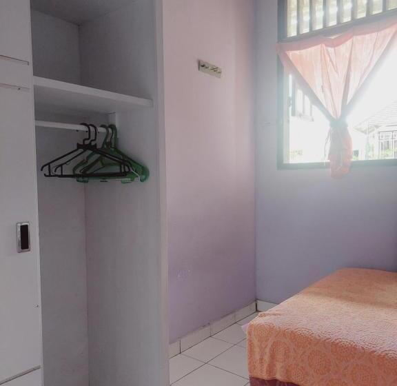 חדר אקונומי יחיד, Chrisma Bed And Breakfast