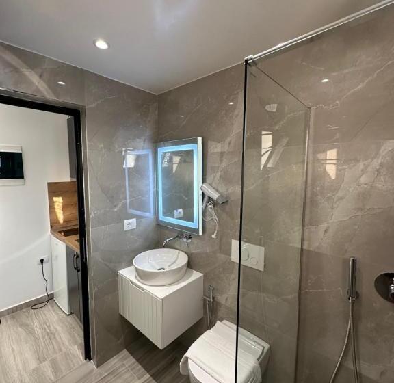 バルコニー付き1ベッドルームアパートメント, Io S Apartments