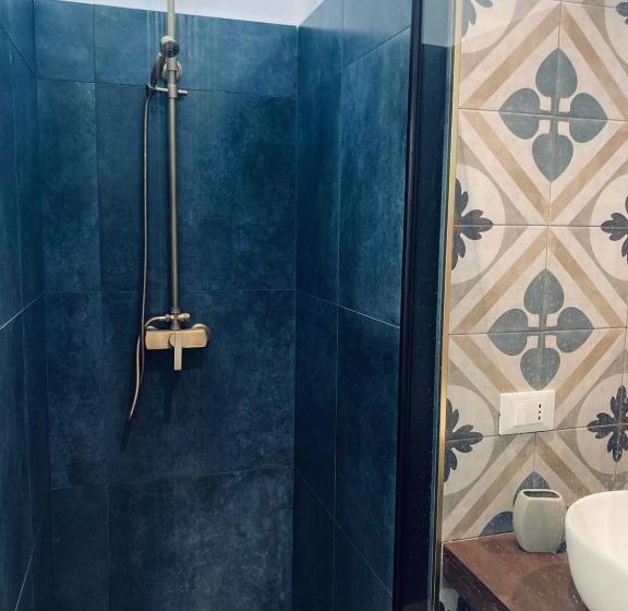اتاق سوپریور با تخت بزرگ, Domus Mylae