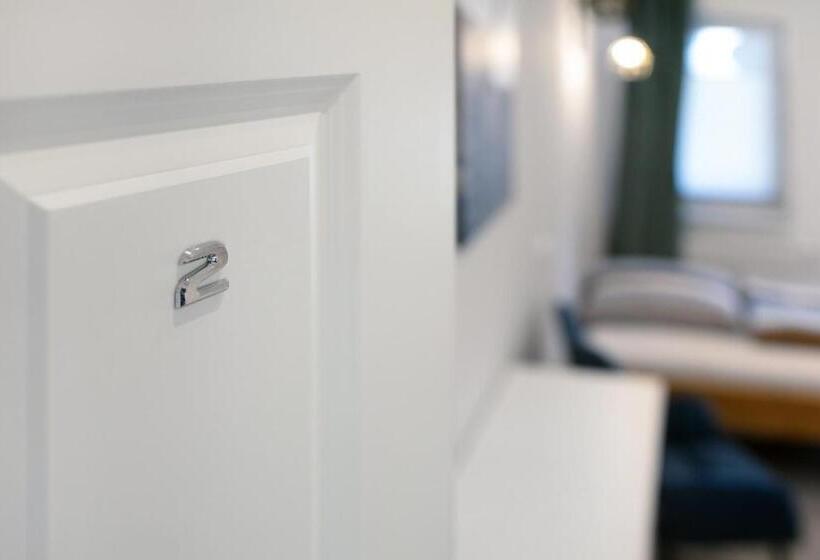 Студия Стандарт, Ferienhaus  Zum Tänzelnden Pony