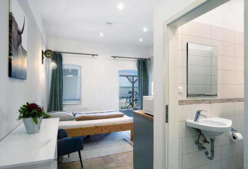 Студия Стандарт, Ferienhaus  Zum Tänzelnden Pony