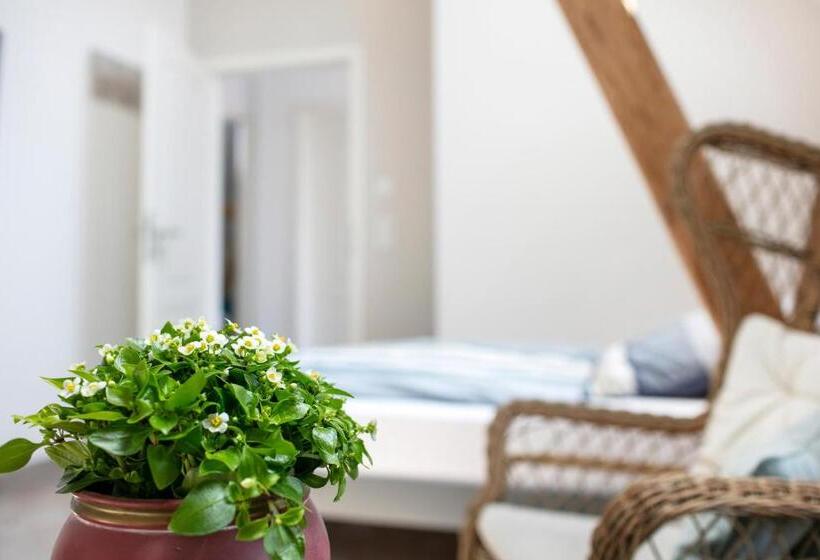 Апартаменты 1 Спальня, Ferienhaus  Zum Tänzelnden Pony