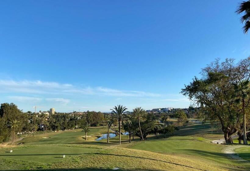 Номер Стандарт, Stunning Suite At Hotel Del Golf, 5 Stars And Frontline Golf, Porto Banus, Marbella