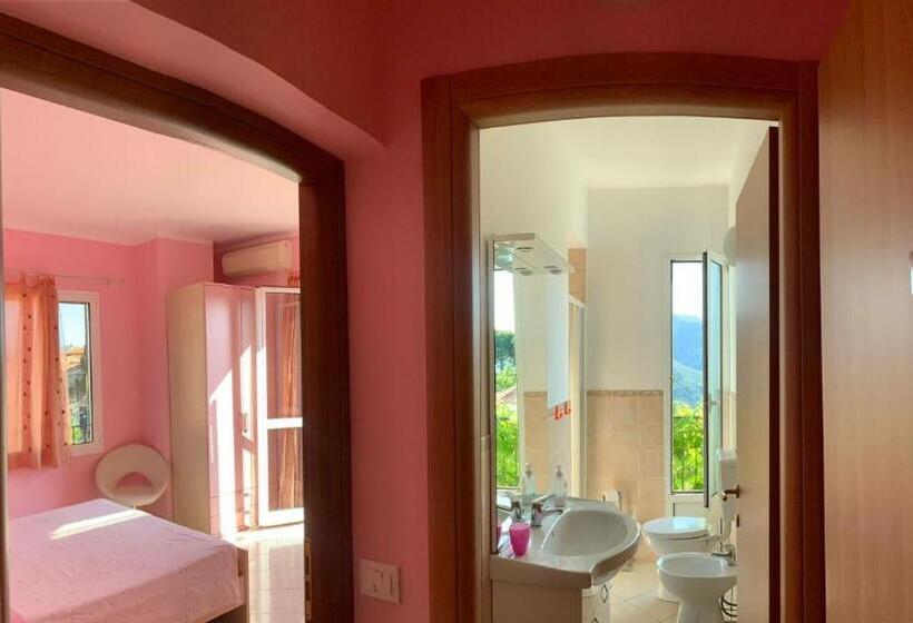 חדר סטנדרט לשלושה, Beb Ligo