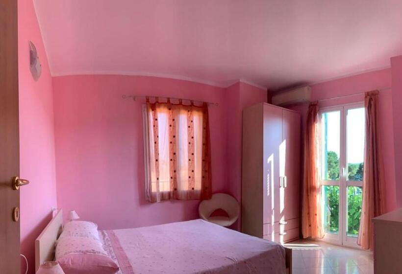 חדר סטנדרט לשלושה, Beb Ligo