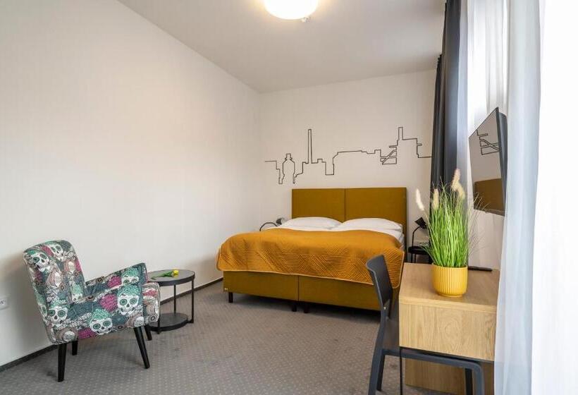 استودیوی لوکس, Design Hotel Vp1 Art