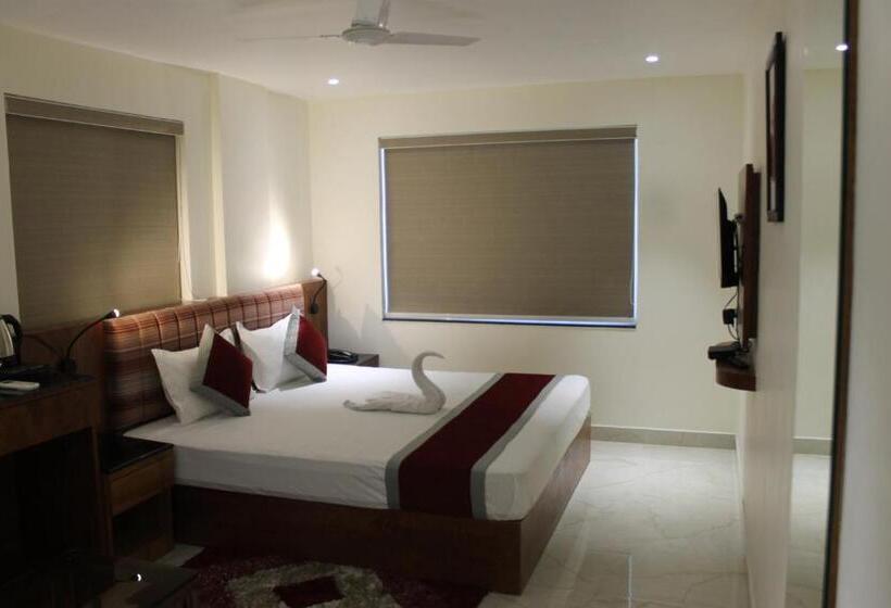 اتاق لوکس, The Rosewood   Berries Group