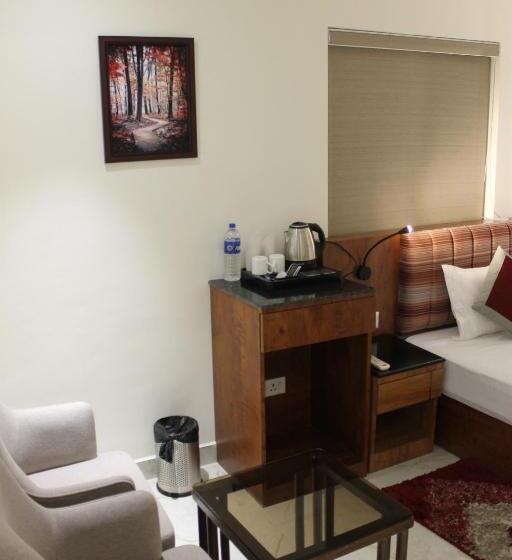 اتاق لوکس, The Rosewood   Berries Group