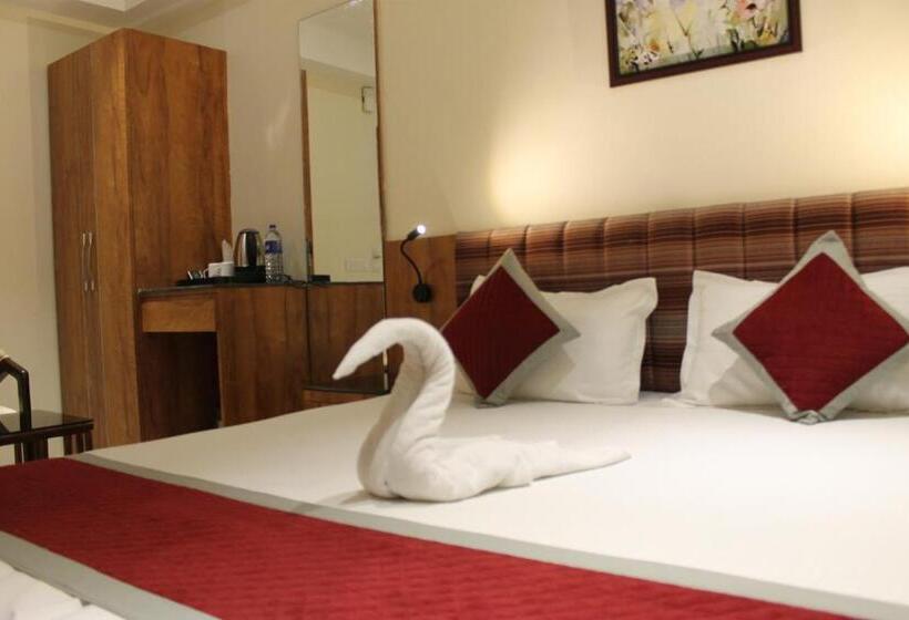 اتاق سوپریور, The Rosewood   Berries Group