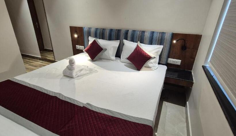 اتاق سوپریور, The Rosewood   Berries Group