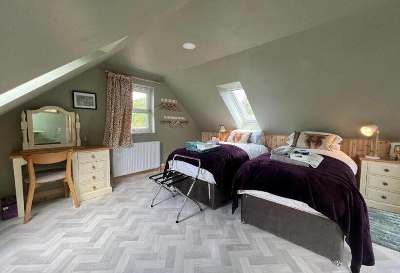 Номер Стандарт Вид на Сад, Endeavour Guest House