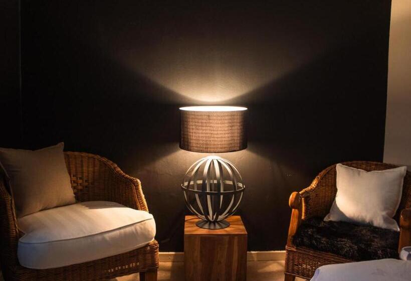 キングサイズベッドのスタンダードルーム, The White Castle