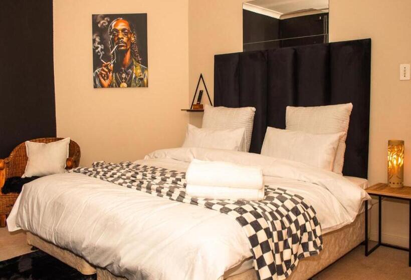 キングサイズベッドのスタンダードルーム, The White Castle