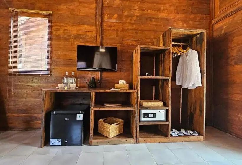 بانگلوی لوکس, Bhalance Retreat