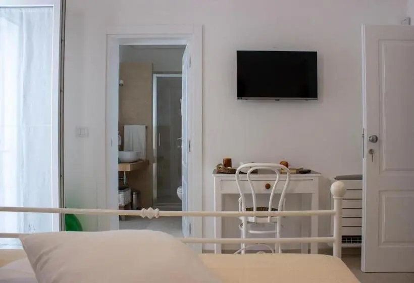 Chambre Standard, Hostuni
