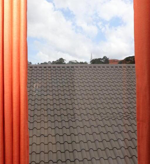 Family Suite, Celonese Hotel & Restaurant Kandy