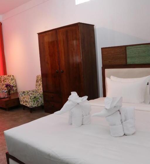 Family Suite, Celonese Hotel & Restaurant Kandy