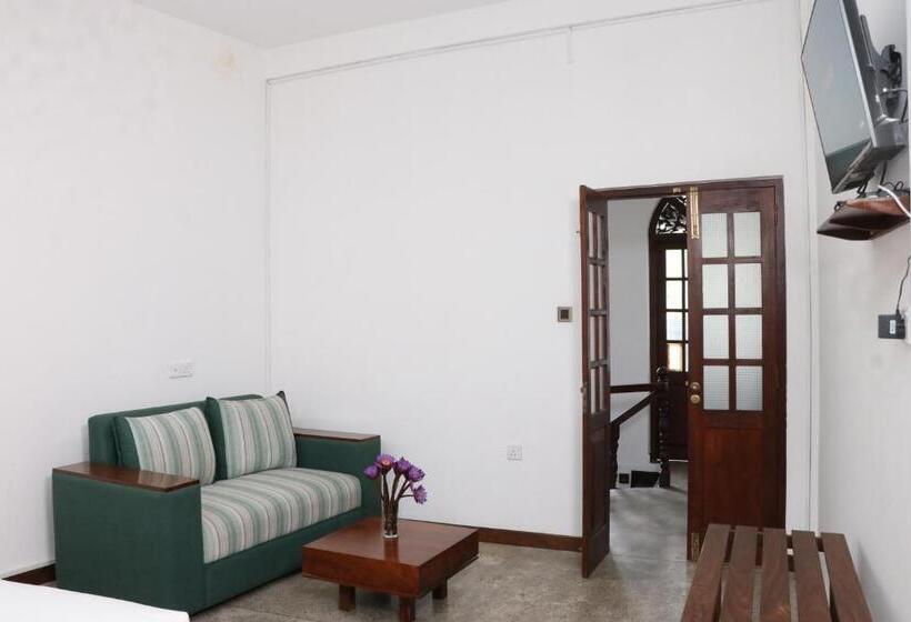 Family Suite, Celonese Hotel & Restaurant Kandy