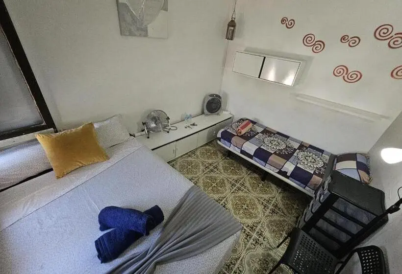 اتاق استاندارد, Poble Sec Nino House