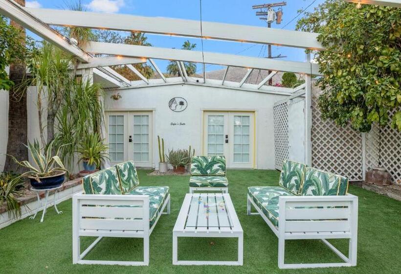 带1个卧室的别墅, Downtown Palm Springs Sunny Poolside Suite