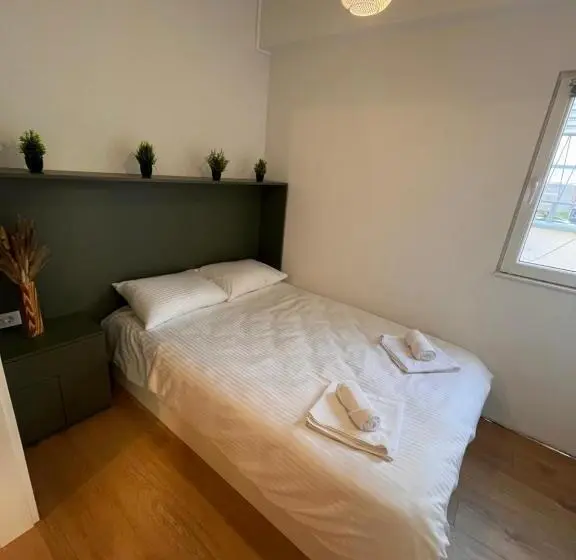 ファミリールーム, Moxa Residence