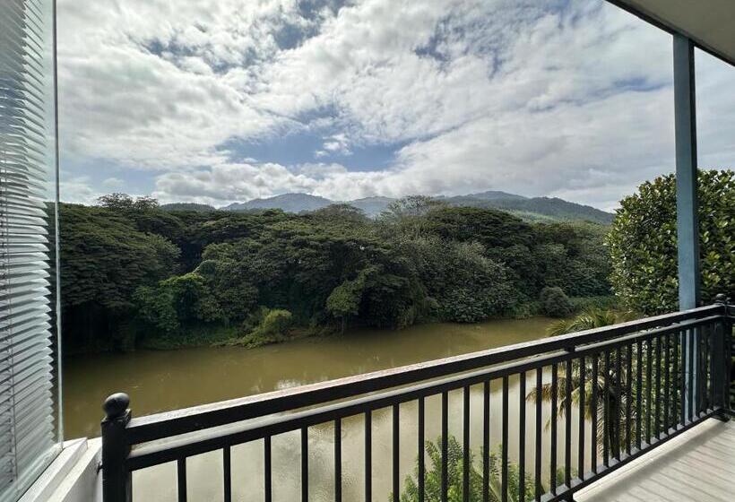 マウンテンビュースタンダードルーム, Varsity Villa