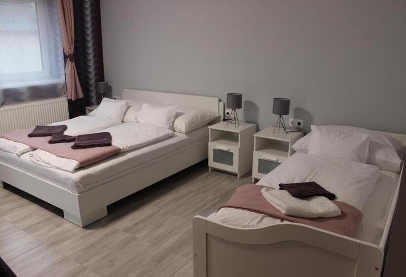 高级三人间, Zafír Vendégház Szilvásvárad