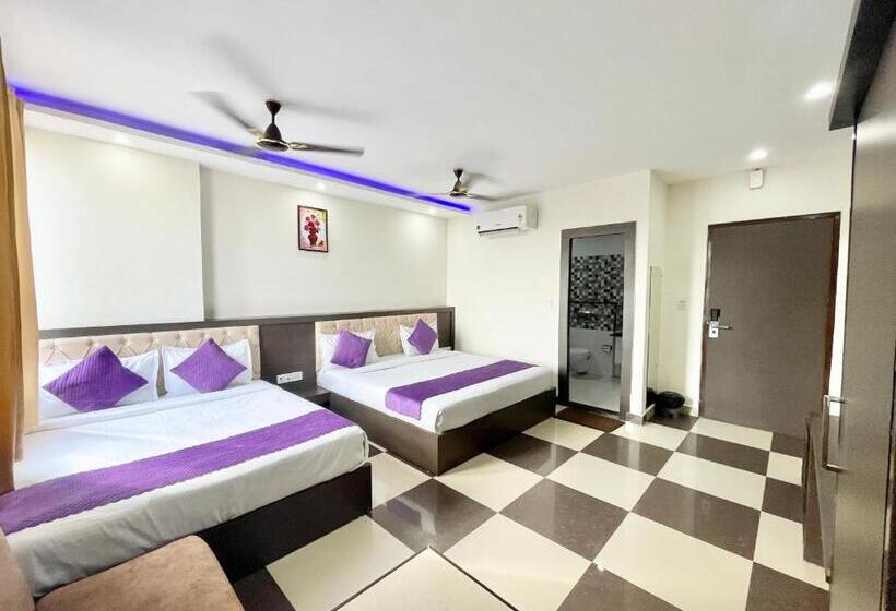 スタンダード4人部屋, Bagga Kuteer ! Haridwar होटल बग्गा कुटीर ஹோட்டல் பக்கா குடிசை Fully Air Conditioned Hotel, Lift Wifi