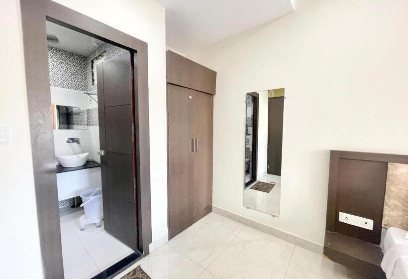 スタンダードシングルルーム, Bagga Kuteer ! Haridwar होटल बग्गा कुटीर ஹோட்டல் பக்கா குடிசை Fully Air Conditioned Hotel, Lift Wifi