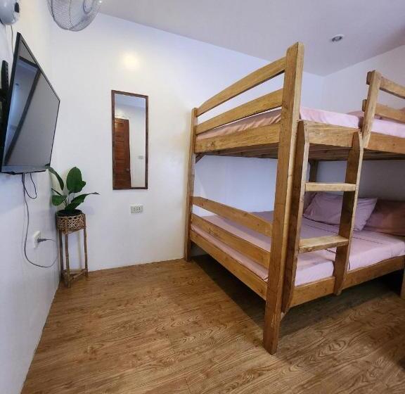 منزل غرفة نوم واحدة, Beach Resort In Zambales S1