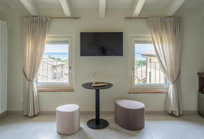 اتاق استاندارد با تخت بزرگ, The Lake Suites   Luxury Stay In Lazise