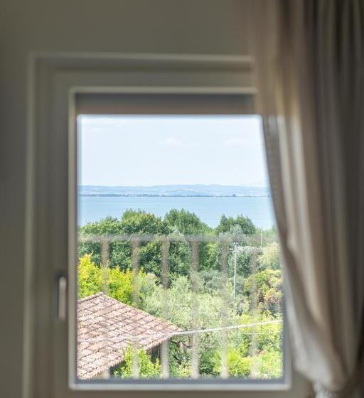 اتاق استاندارد با تخت بزرگ, The Lake Suites   Luxury Stay In Lazise