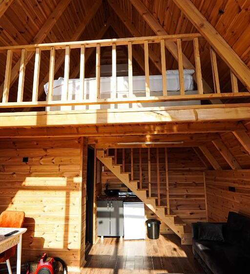 スイート, Heidi Bungalov