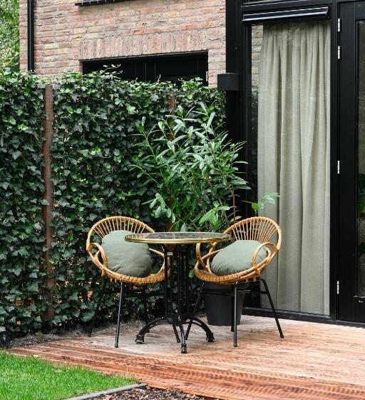 Люкс с Террасой, Van Heeckeren City Centre Jacuzzi Lofts