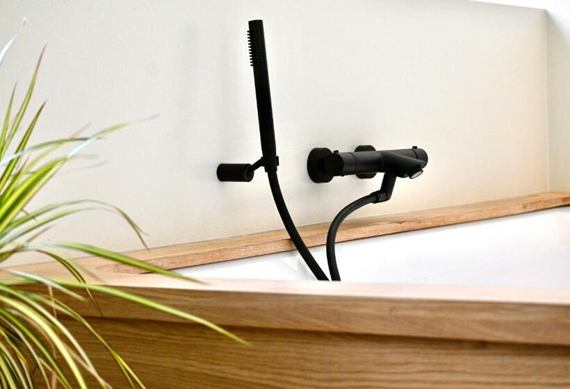 סוויטה עם מרפסת, Van Heeckeren City Centre Jacuzzi Lofts