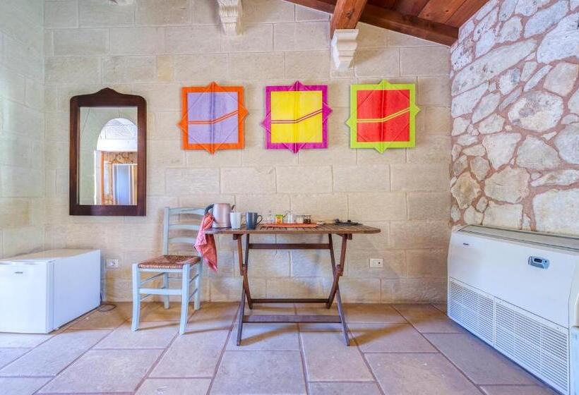 Camera Tripla Standard, Masseria Copertini