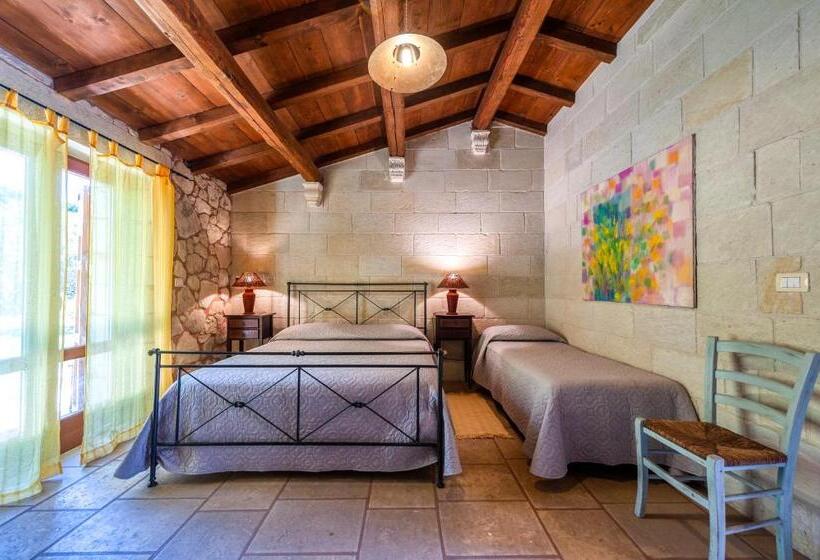 Camera Tripla Standard, Masseria Copertini