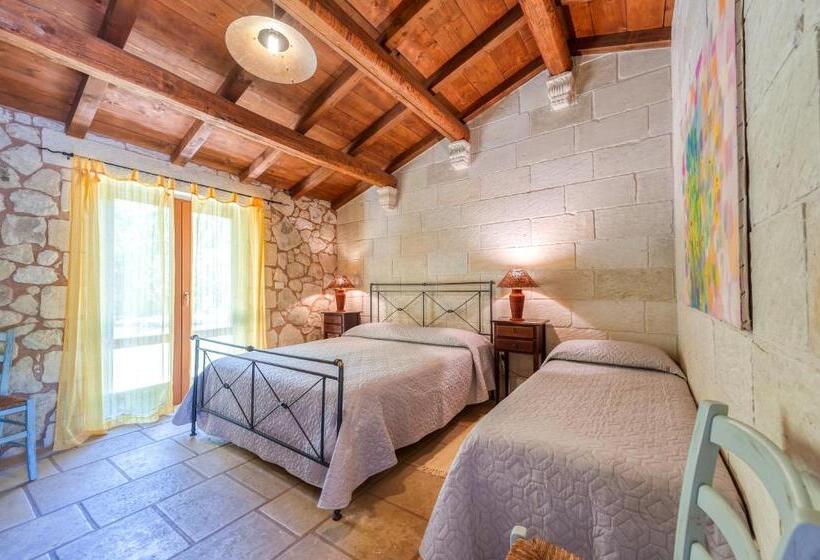 Camera Tripla Standard, Masseria Copertini